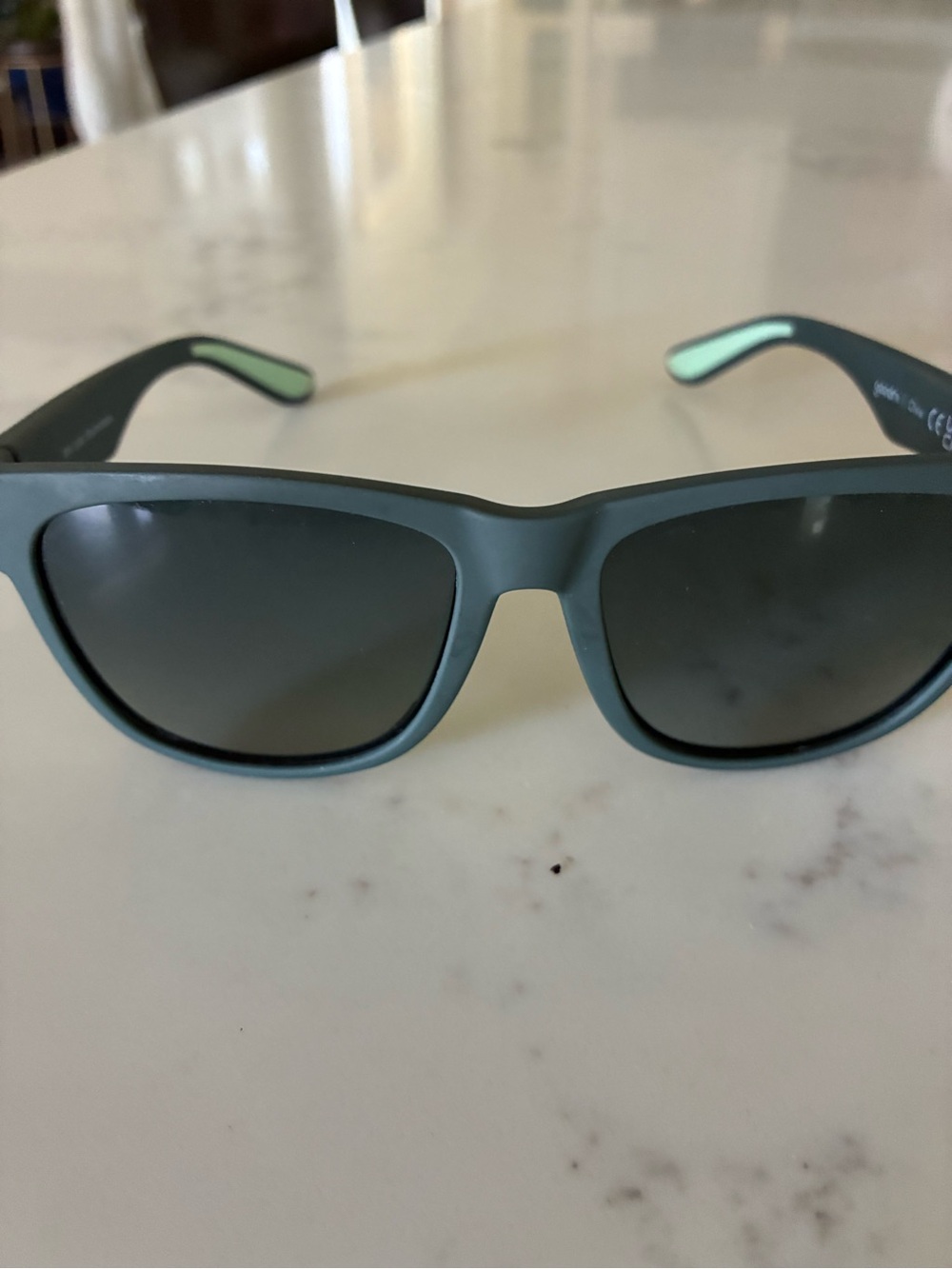 Good r brand mint julep electroshocks 
 Matte Frame Sunglasses with Dark Lenses